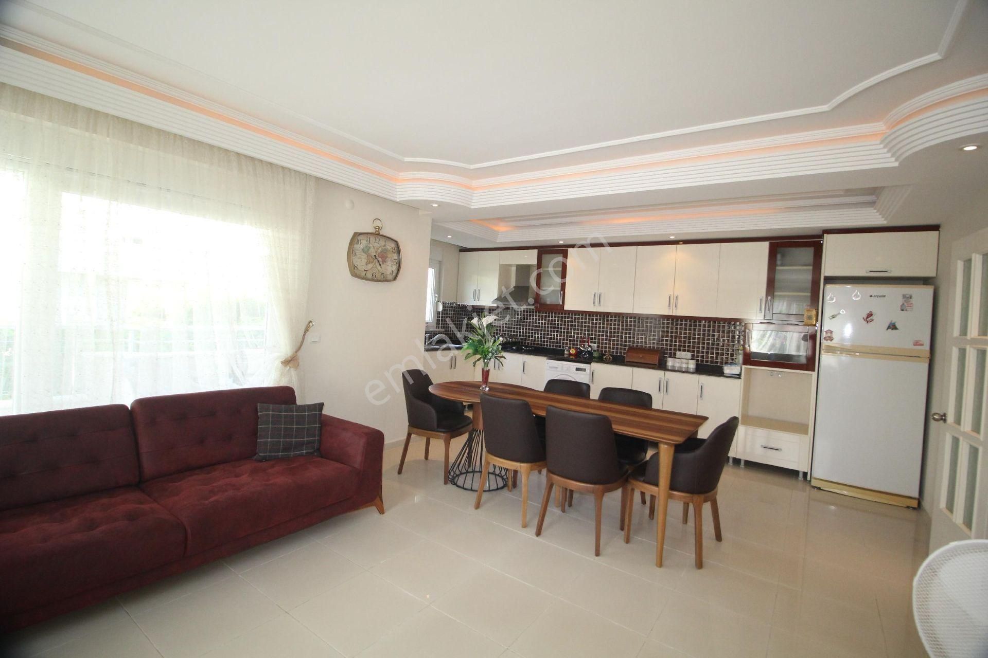 Oba'da Site İçerisinde 2+1 Havuzlu Eşyasız 110 M2 Satılık Daıre - Görsel 7