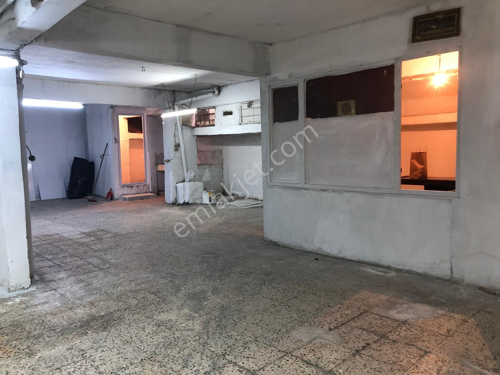 Ümraniye Atatürkde 150m Kiralık Düşeş Kazandıracak Dükkan No:120 - Görsel 3