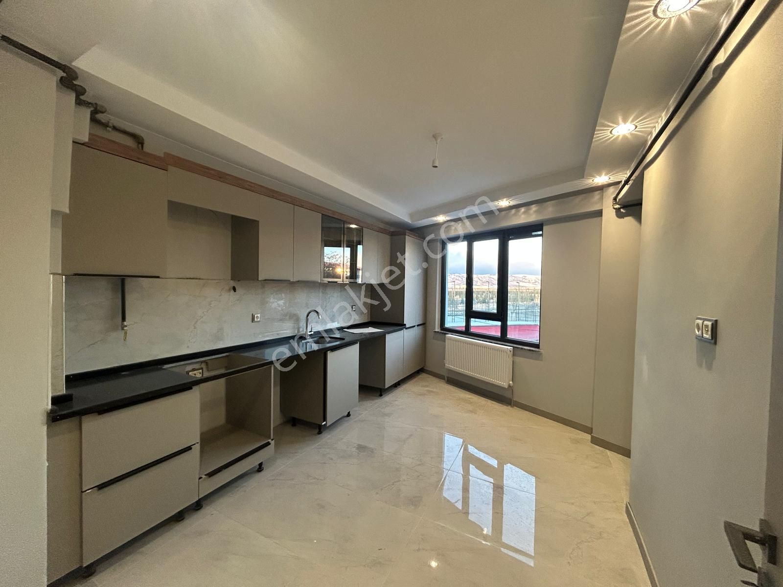 Esentepe Mah. Yüksek Kredi İmkanlı Satılık 2+1 Daire Hç-36