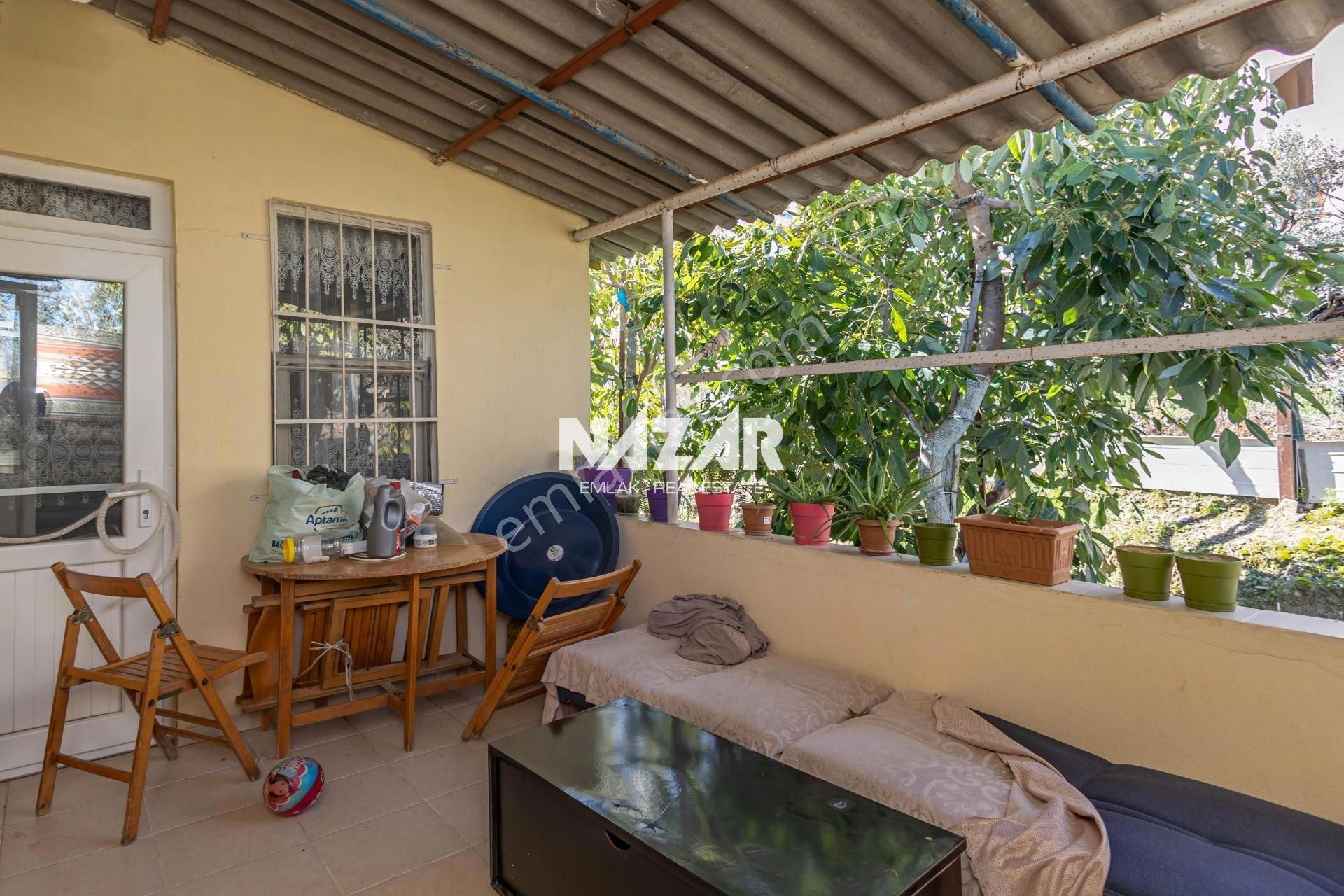 Alanya Konaklı Telatiye'de 429 M² Satılık İmarlı Arsa / 3+1 Ev