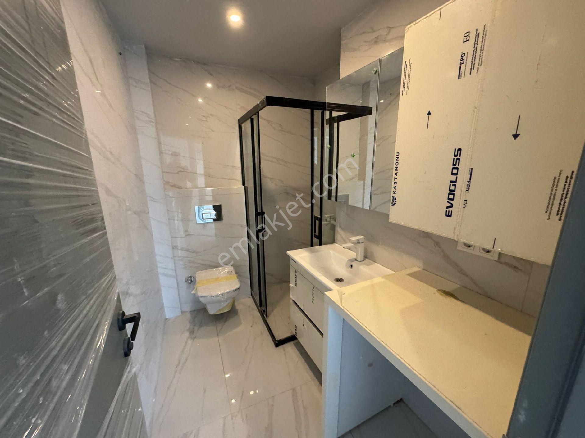 Kusadası Merkezde Ege Mahallesinde Arakat Deniz Manzaralı 3+1 130m2 Daire - Görsel 13