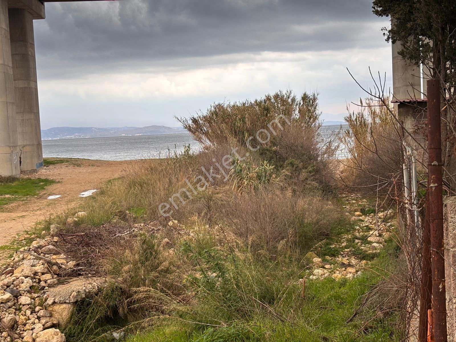 İzmir Karaburun Kiralık Yazlık Karaburun Eğlenhoca'da Denize 50 Metre Uzaklıkta Kiralık Daire