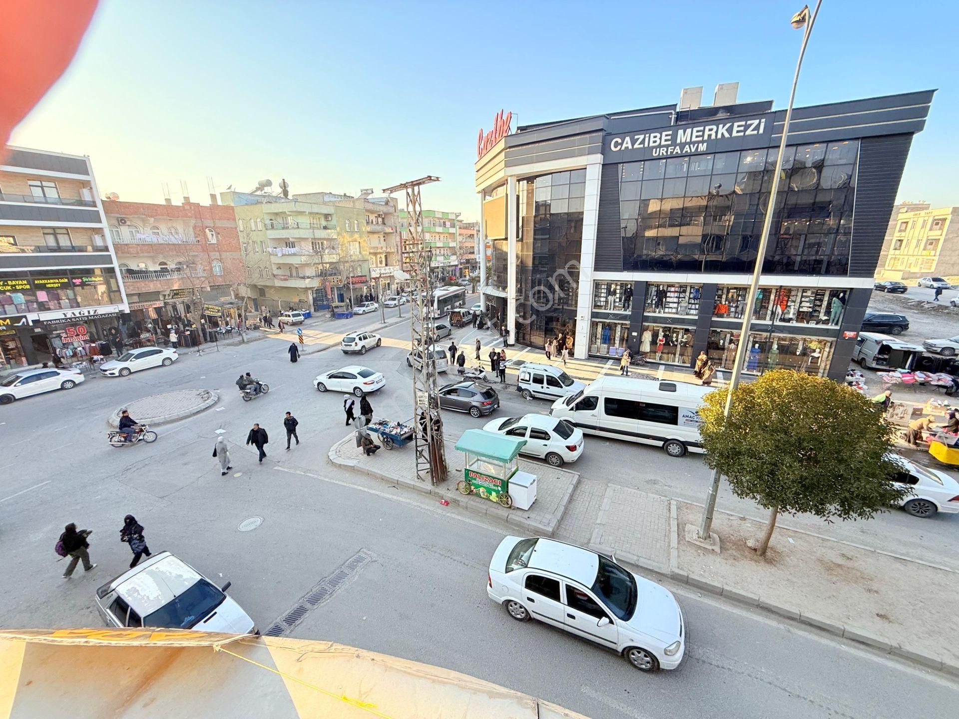 Haliliye Ahmet Yesevi Satılık Daire Akev Gayrimenkul'den Ahmet Yesevi'de Cadde Üstü 3+1 Geniş Daire