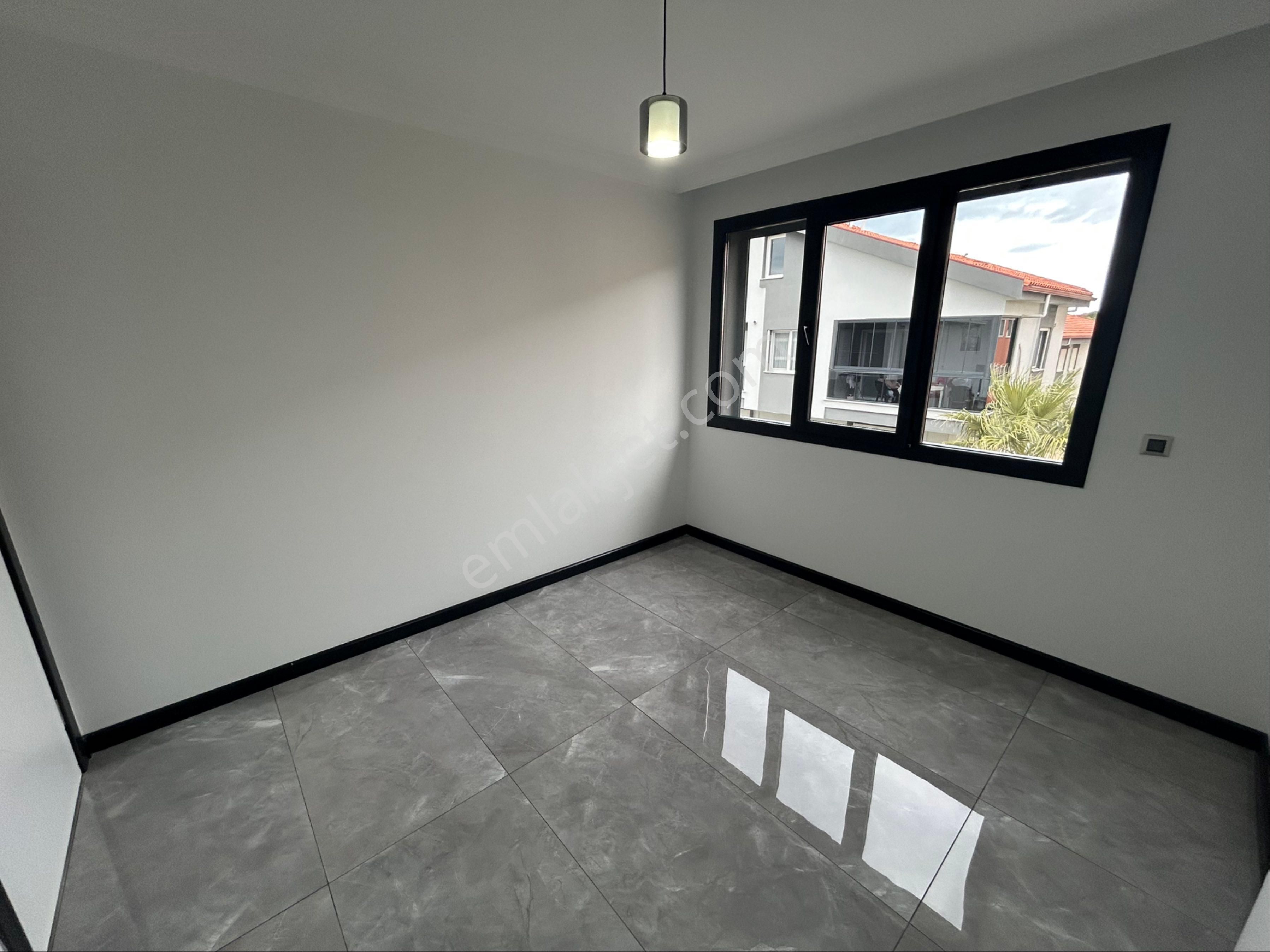 Didim'de Havuzlu Sitede 3+1 Villa - Görsel 8