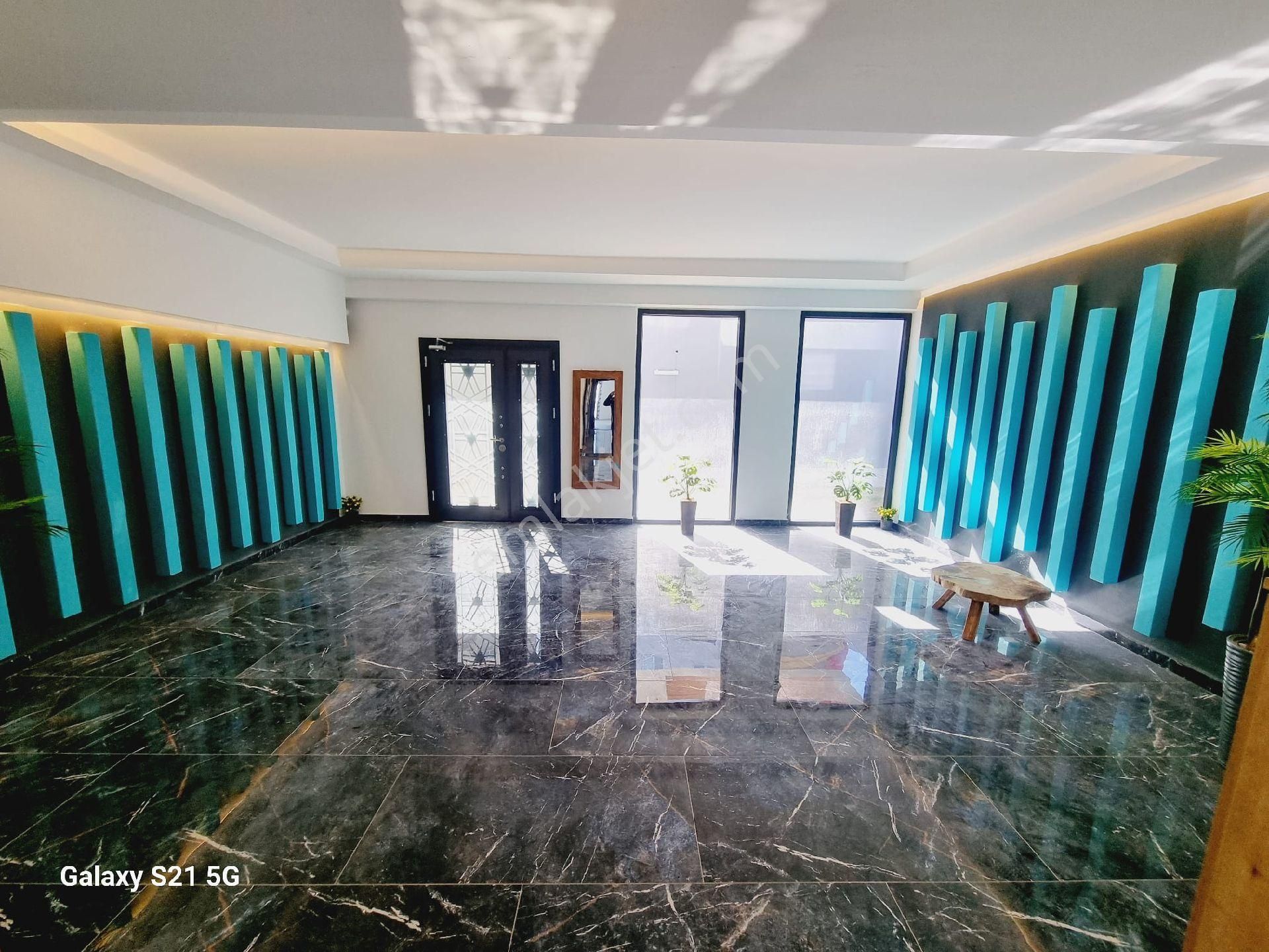 Kuşadası Değirmendere Mevkiinde 1+1 2+1 Oturuma Hazır Lux Daire - Görsel 21