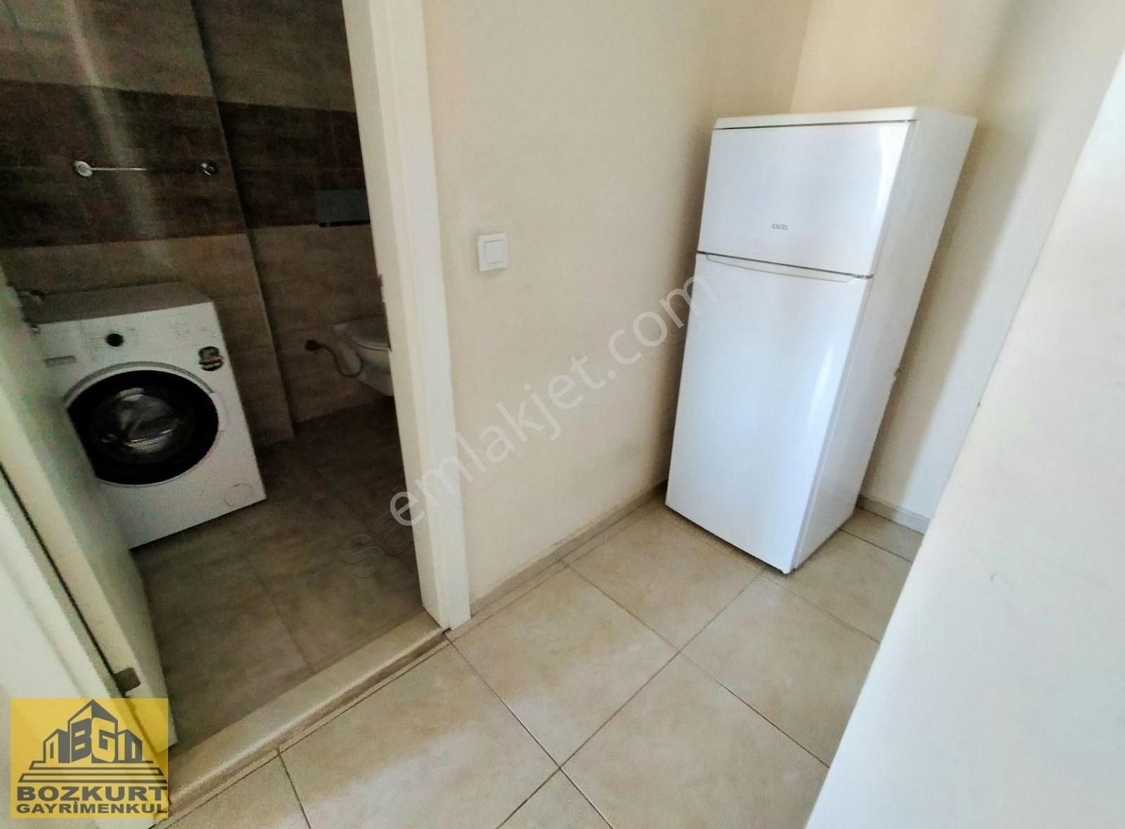 Merkezefendi Akkonak Kiralık Daire Aile Apartı Çınara Bayramyerine Yürüme Mesafesi 50m 1+1 Kiralık