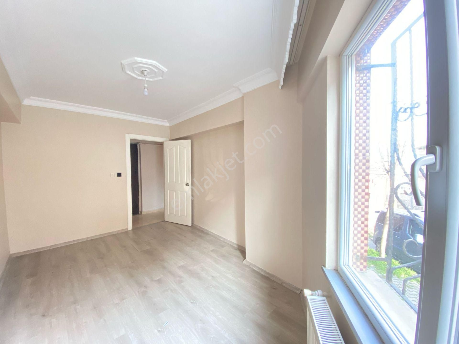 Yıldıztabyada Caddesinin Dibinde Acil Satılık Ters Dubleks - Görsel 13