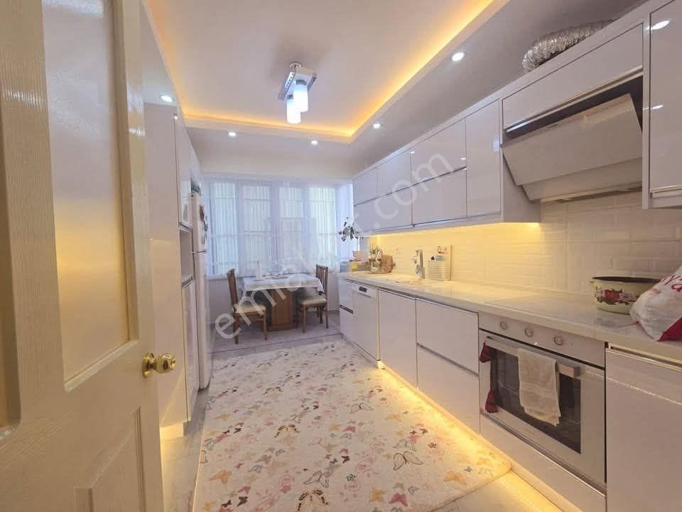 Nazilli İsabeyli Satılık Daire İsabeyli Mah. Satılık 3+1 136 M2 Masrafsız Daire