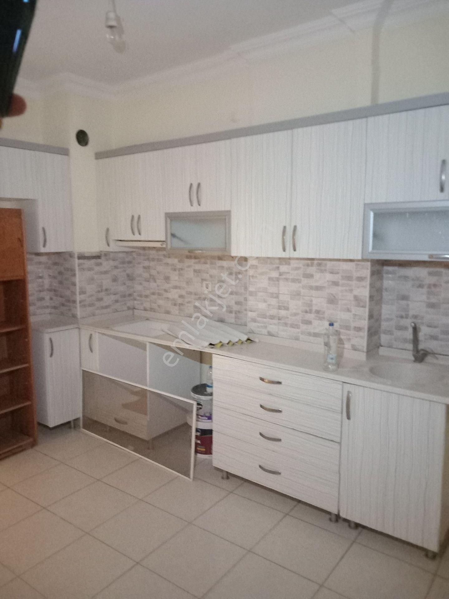 Döşemealtı Yeniköy Kiralık Daire Döşemealtı Yeniköy Atatürk Caddesi Yolu Üzerinde Kiralık Daire 3+1