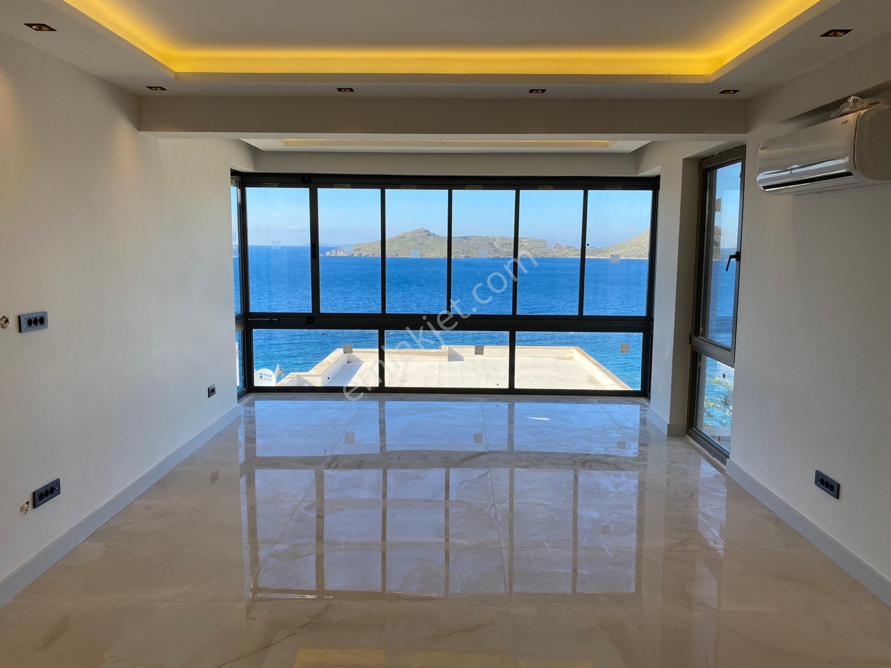 Bodrum Geriş Satılık Residence Yalıkavak Denize Sıfır Özel Plajlı Site İçerisinde Panoramik Deniz Manzaralı Teraslı Residance Daire