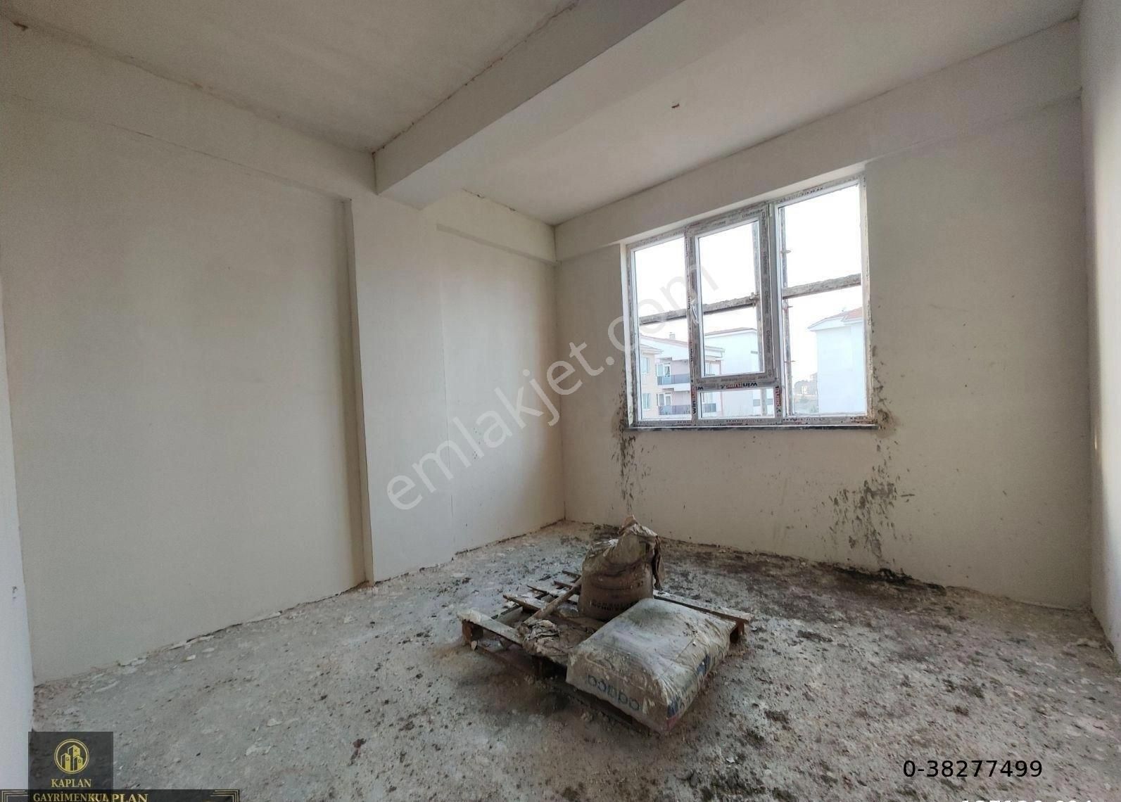 Odunpazarı 71 Evler Satılık Daire Kaplan Gayrimenkul’den 71 Evler Mah. Kafkas Cad. Üstü 2+0 60 M² Satılık Arakat Daire