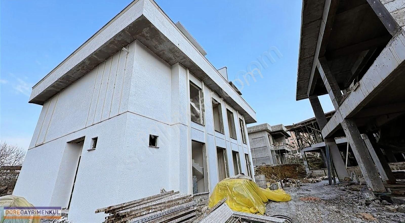 Serdivan Kazımpaşa Satılık Villa Serdivan Kazınmpaşa En Güzel Yerinde 4+1 Teraslı Satılık Villa