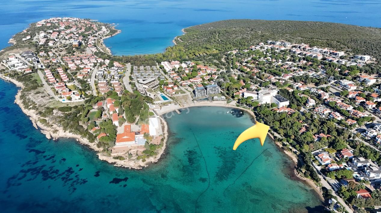 Çeşme Ardıç Satılık Villa Çeşme/ardıç/venüs Tatil Sitesi' Villa'larında Denize Sıfır Satılık Villa