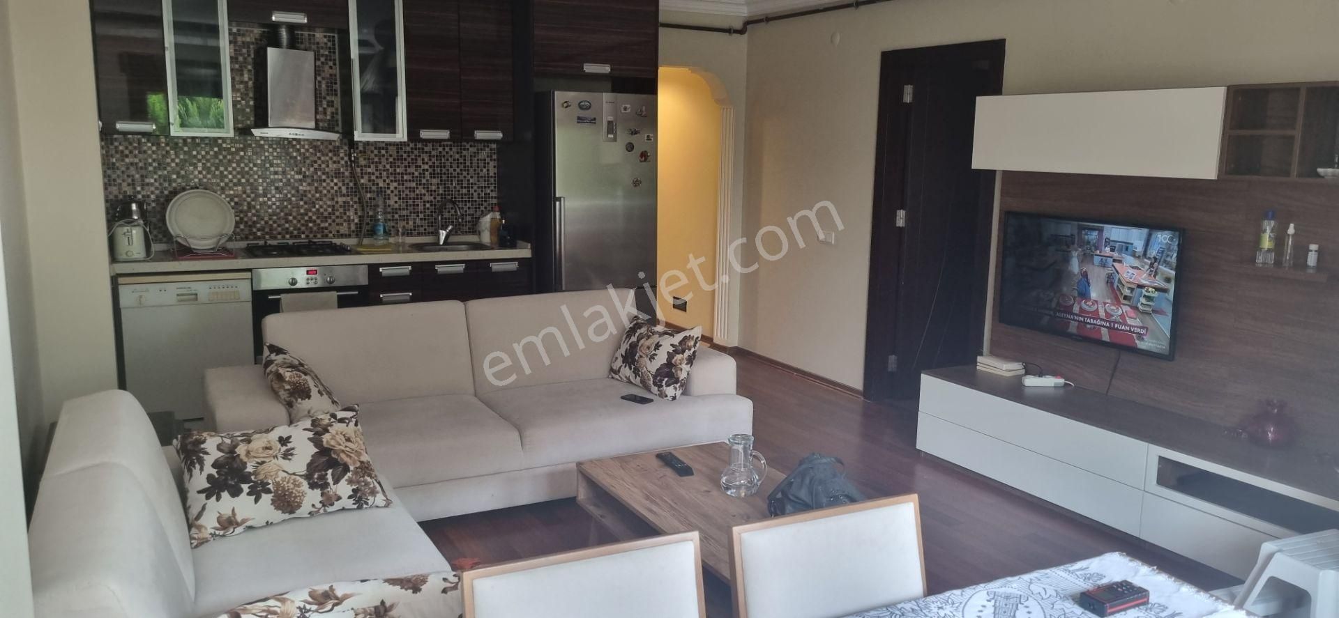 İzmir Konak Hastaneye Yakın Kiralık Daire Güzelyalı Mithatpaşa Ve İnönü Caddesine Yakın Cadde Üzeri 2+1 Eşyalı Daire