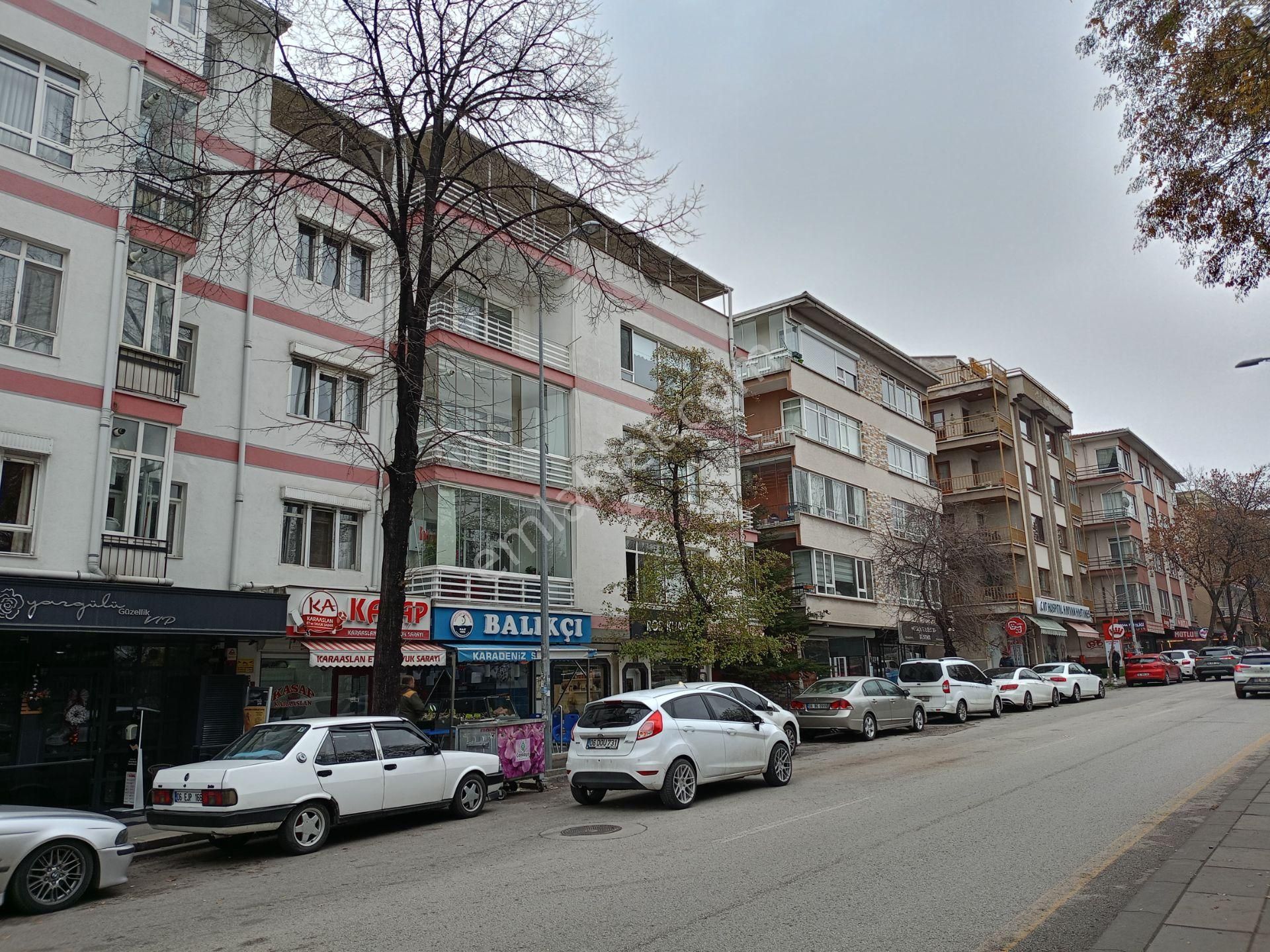 Çankaya Remzi Oğuz Arık Kiralık Dükkan & Mağaza Ankara Çankaya'da Kiralık Daire