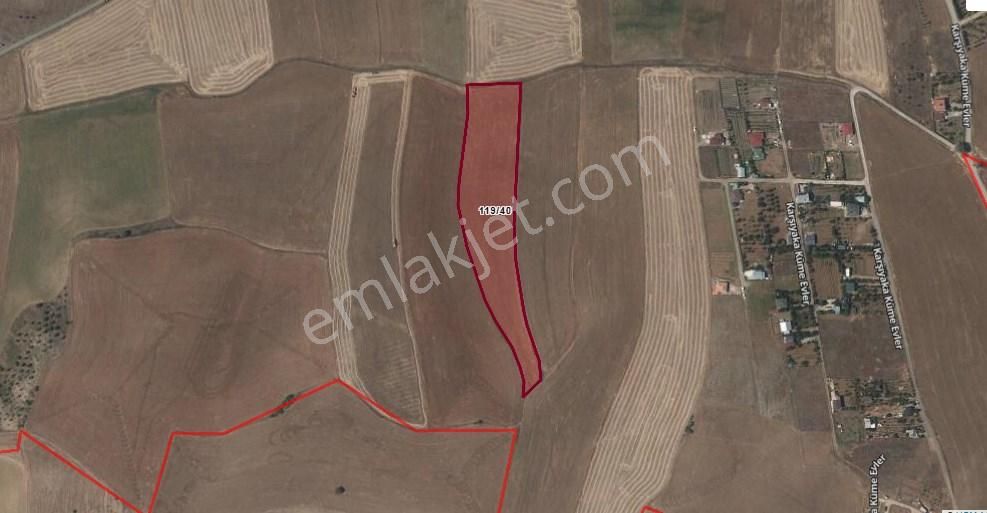 Pursaklar Karşıyaka Satılık Tarla Pursaklar Karşıyaka 2.700 M2 Satılık Tarla