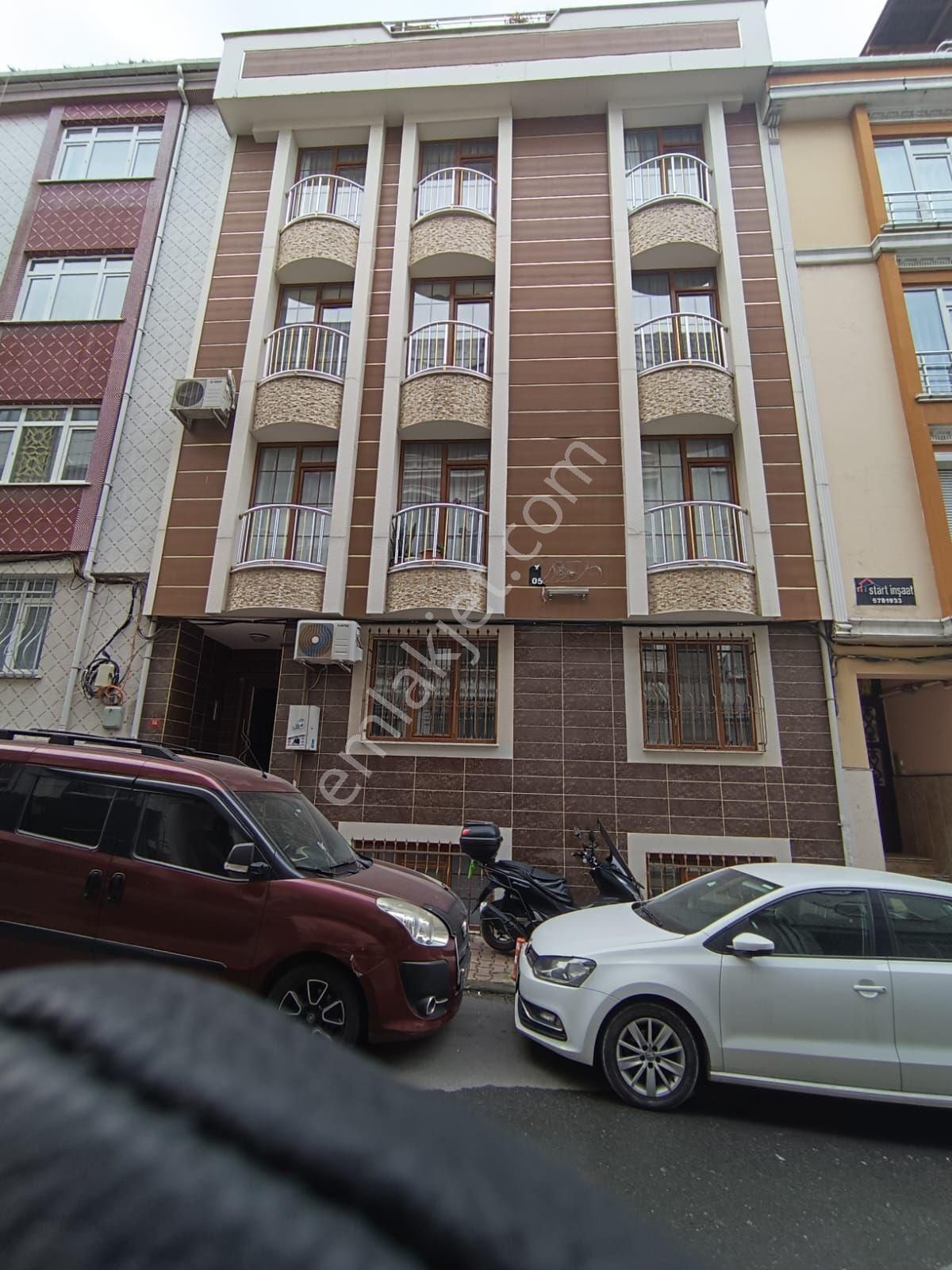 Bayrampaşa Muratpaşa Satılık Daire Bayrampasa Muratpasa Mahallesi 119 M2 Aile Binasi