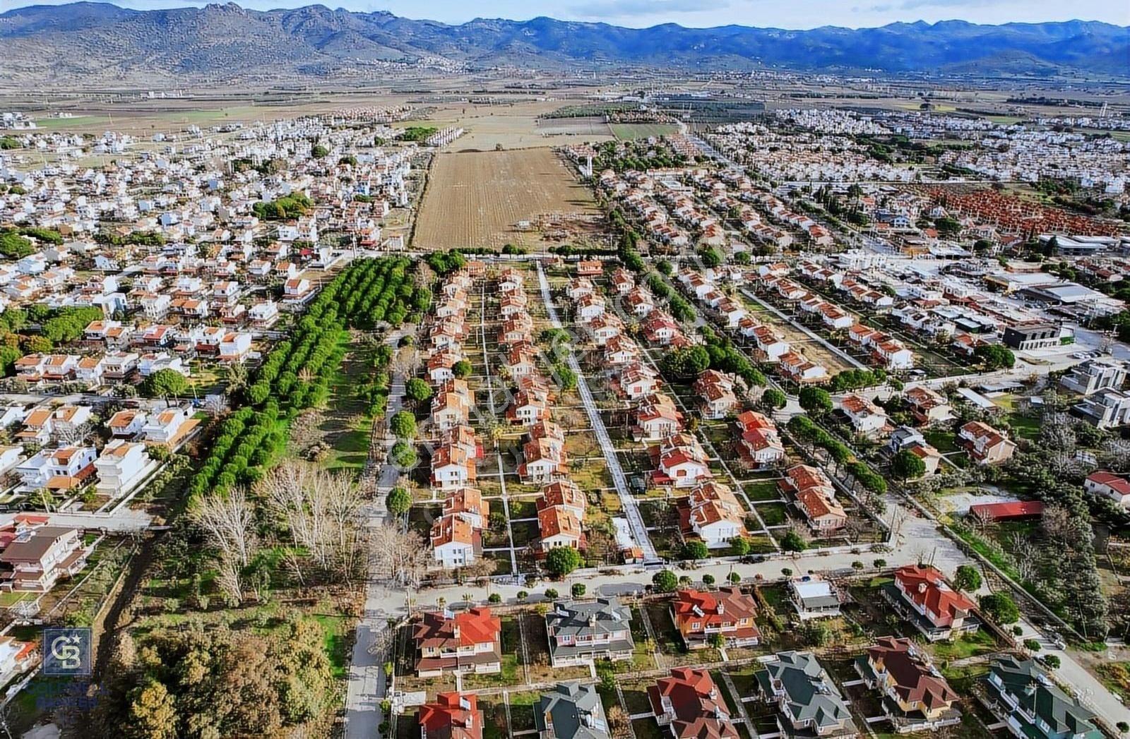 Dikili Salihler Satılık Müstakil Ev Salihleraltı Merkezde Site İçerisinde Müstakil Ev