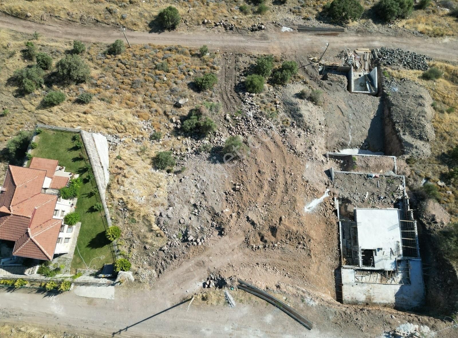 Dikili Çandarlı Satılık Villa İmarlı Çandarlı Bimeyko'da Satılık 388m2 Panoramik Manzaralı Arsa