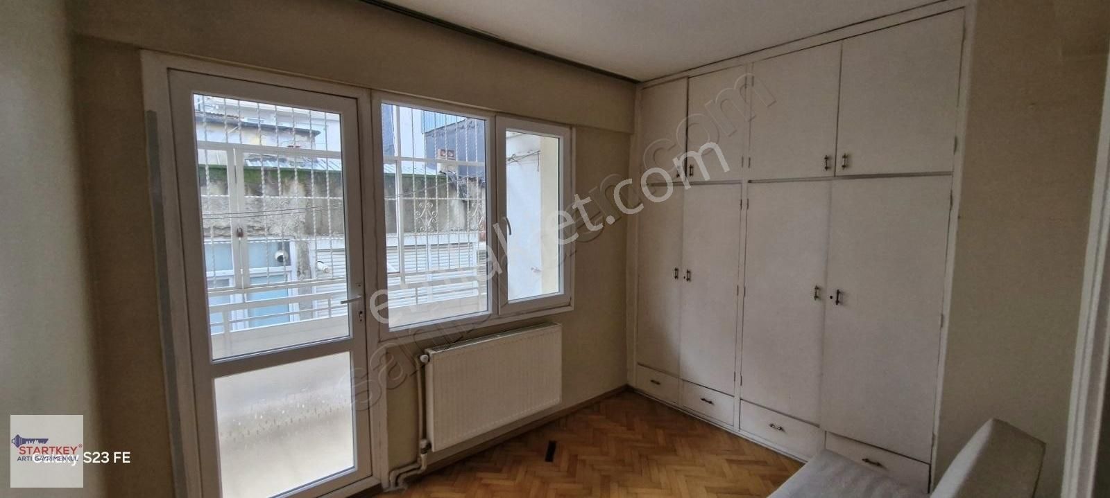 Karabağlar Esenlik Kiralık Daire Yeşilyurt Gökdere Caddesi Üzeri Kiralık 3+1 Daire