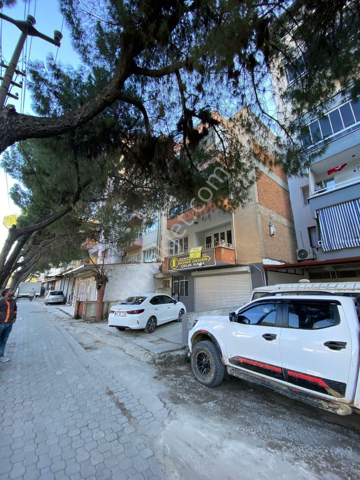 Nazilli Şirinevler Satılık Daire Nazilli Şehir Gayrimenkul'de Sirinevler Mah. Cad. Uzeri Satilik 3+1 Daire