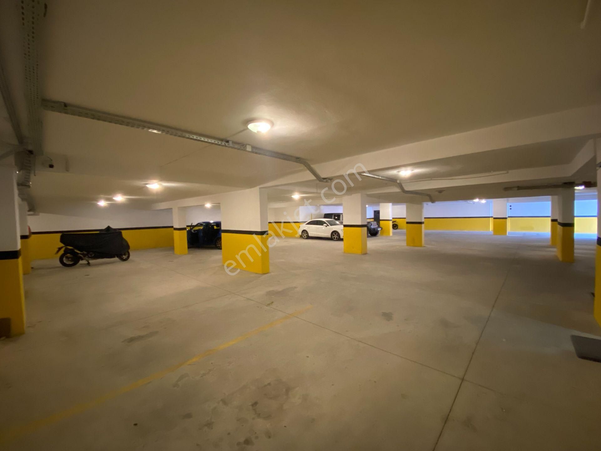 Toros Caddesinde 2+1 110 M2 Kapalı Mutfak-kapalı Otoparklı Hasarsız Kiralık Daire - Görsel 20