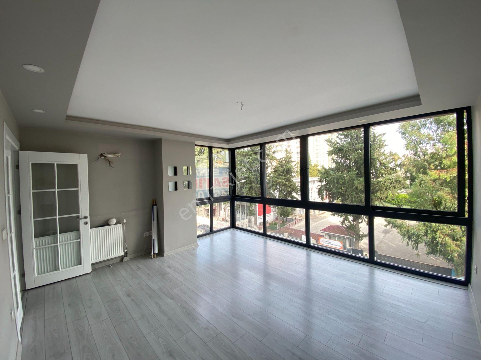 Toros Caddesinde 2+1 110 M2 Kapalı Mutfak-kapalı Otoparklı Hasarsız Kiralık Daire - Görsel 2