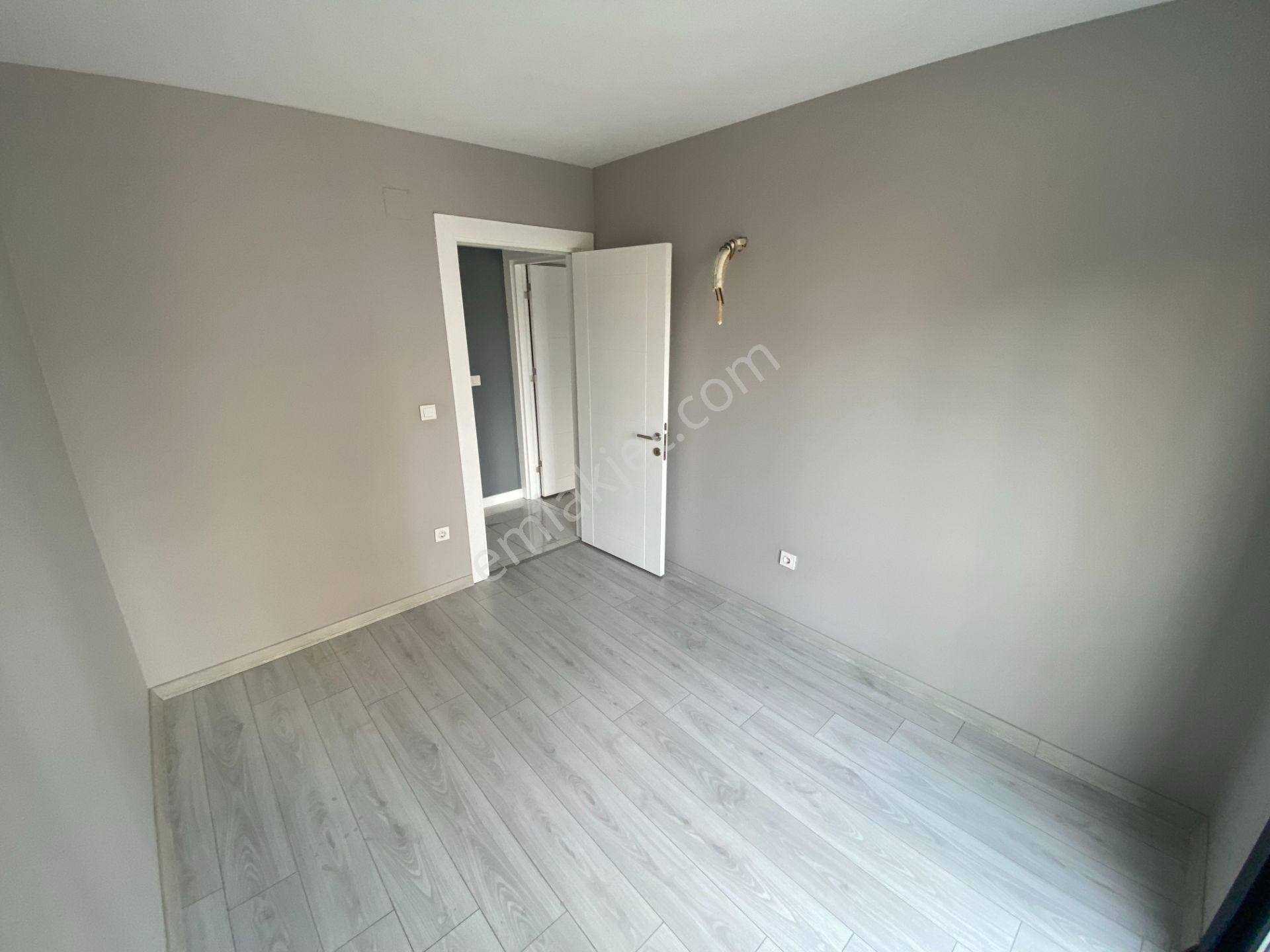 Toros Caddesinde 2+1 110 M2 Kapalı Mutfak-kapalı Otoparklı Hasarsız Kiralık Daire - Görsel 11