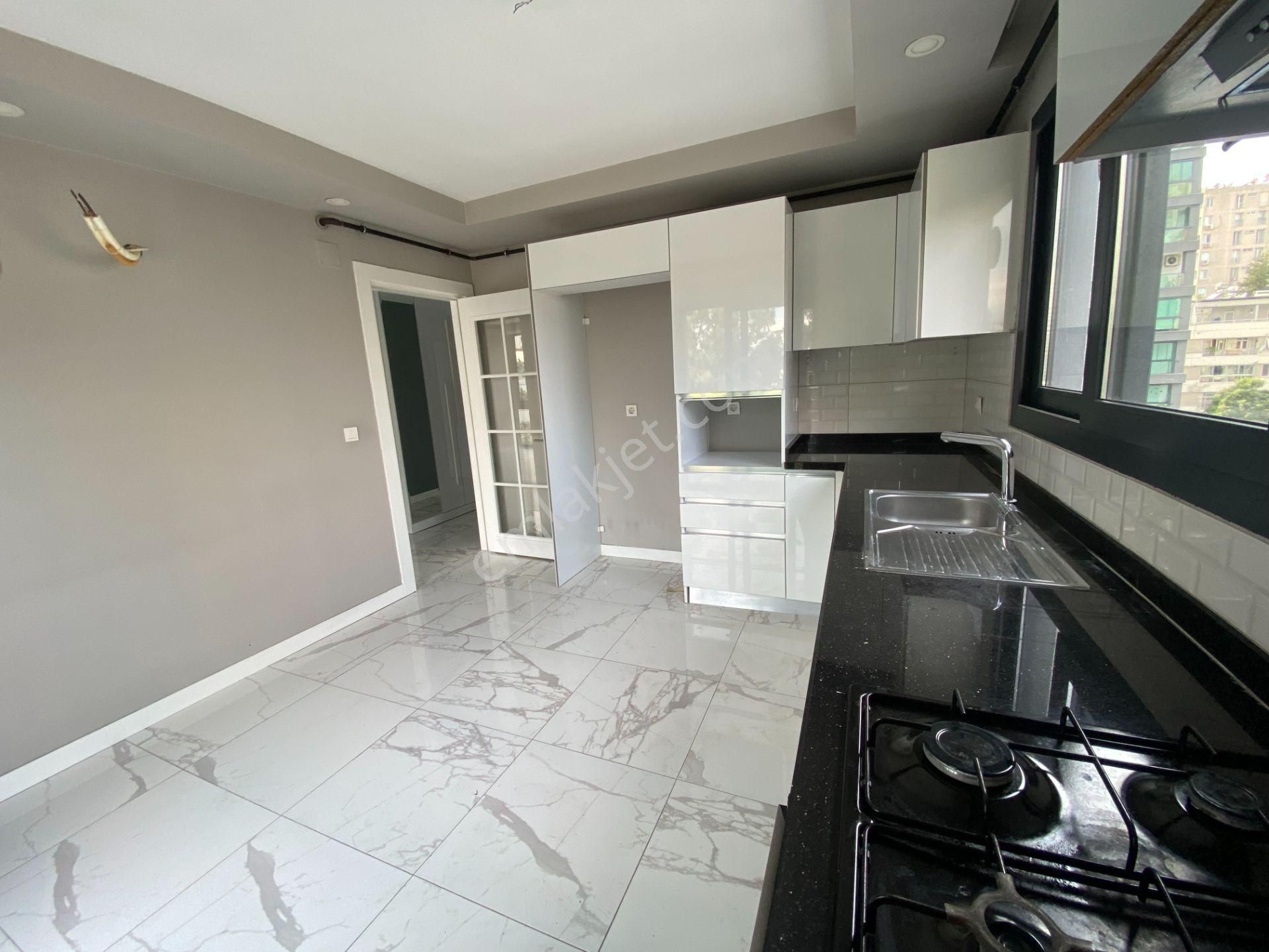 Toros Caddesinde 2+1 110 M2 Kapalı Mutfak-kapalı Otoparklı Hasarsız Kiralık Daire - Görsel 9