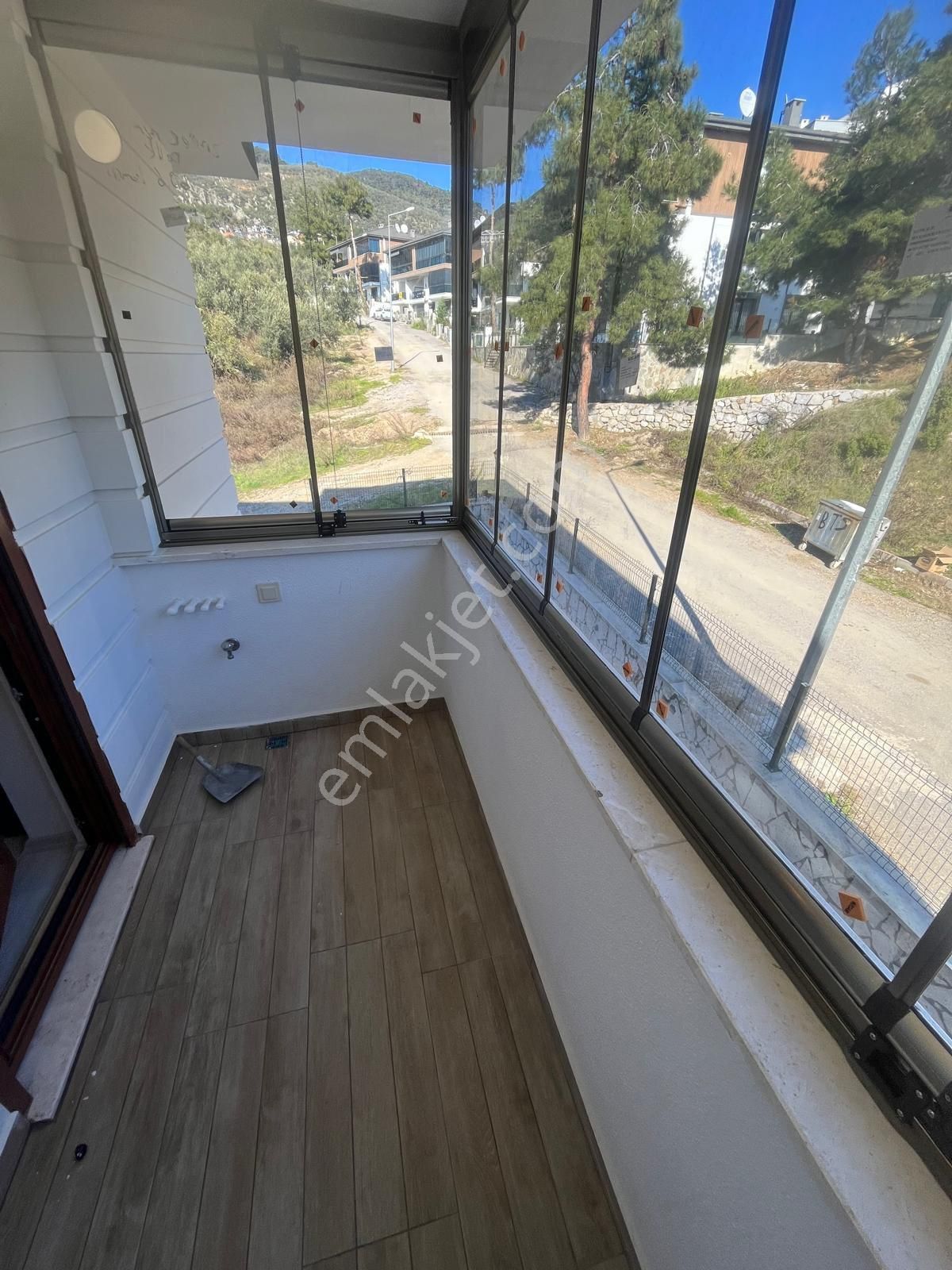 Altınoluk Merkez Sıfır 160 M2 Dubleks-rota - Görsel 27