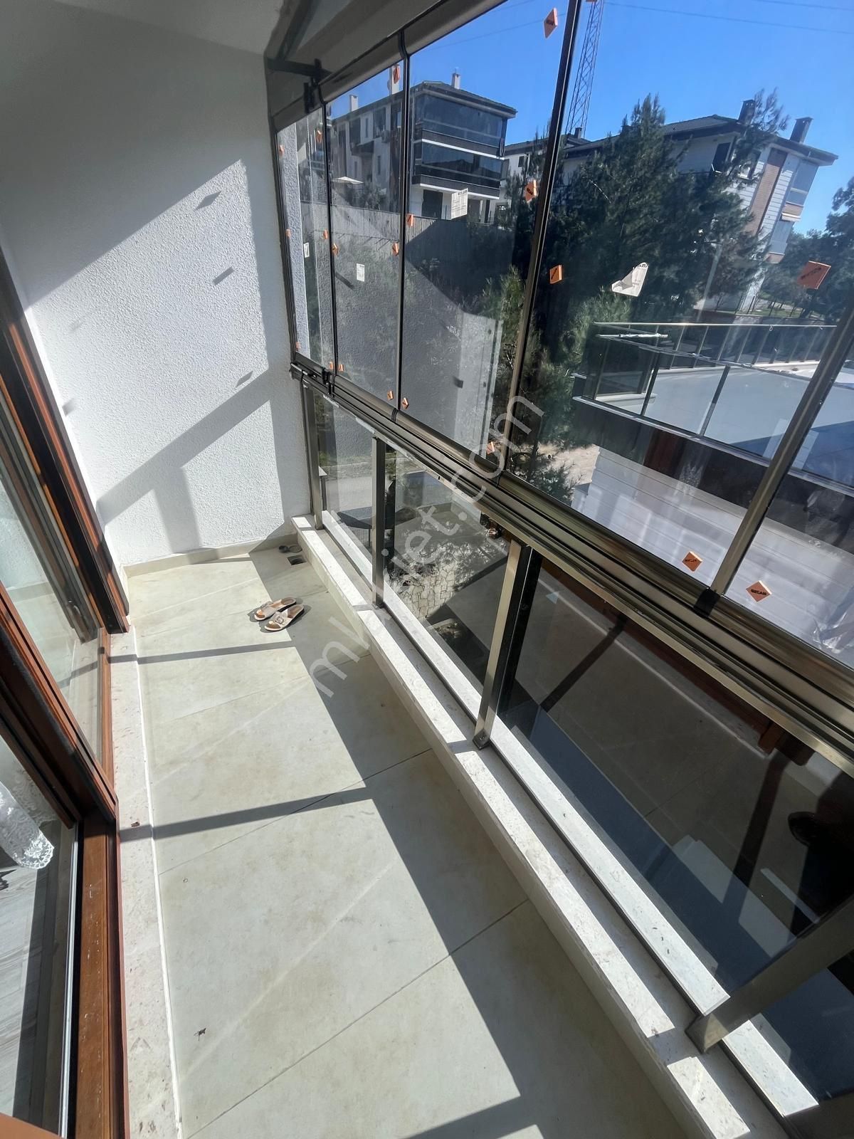 Altınoluk Merkez Sıfır 160 M2 Dubleks-rota - Görsel 26