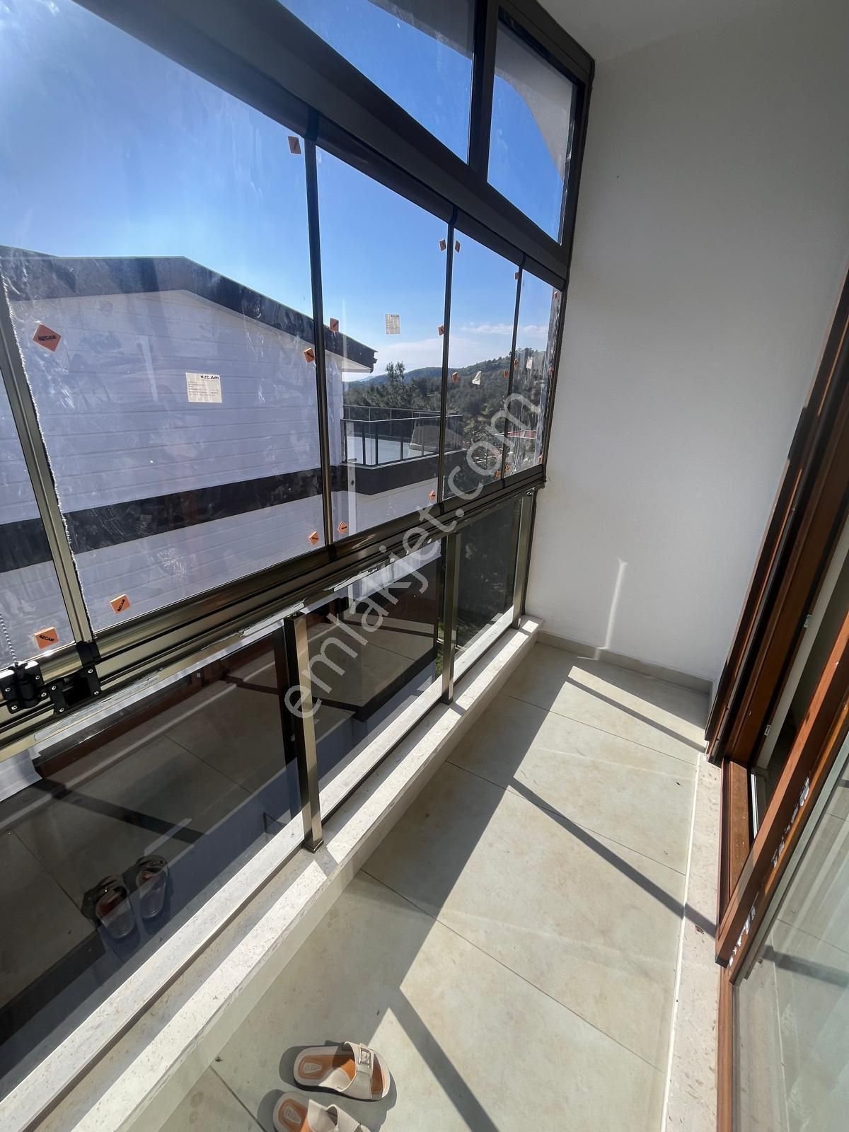 Altınoluk Merkez Sıfır 160 M2 Dubleks-rota - Görsel 24