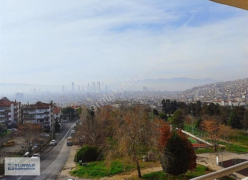 Bornova Atatürk Satılık Daire Bornova Atatürk Mahallesinde Geniş Satılık Daire