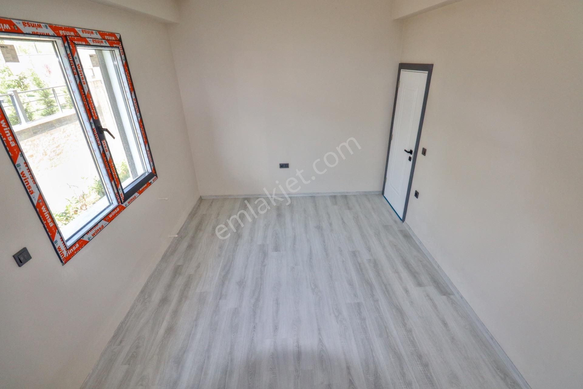 Altınoluk'ta 600 M2 Arsa İçinde Özel Havuzlu Villa - Görsel 21