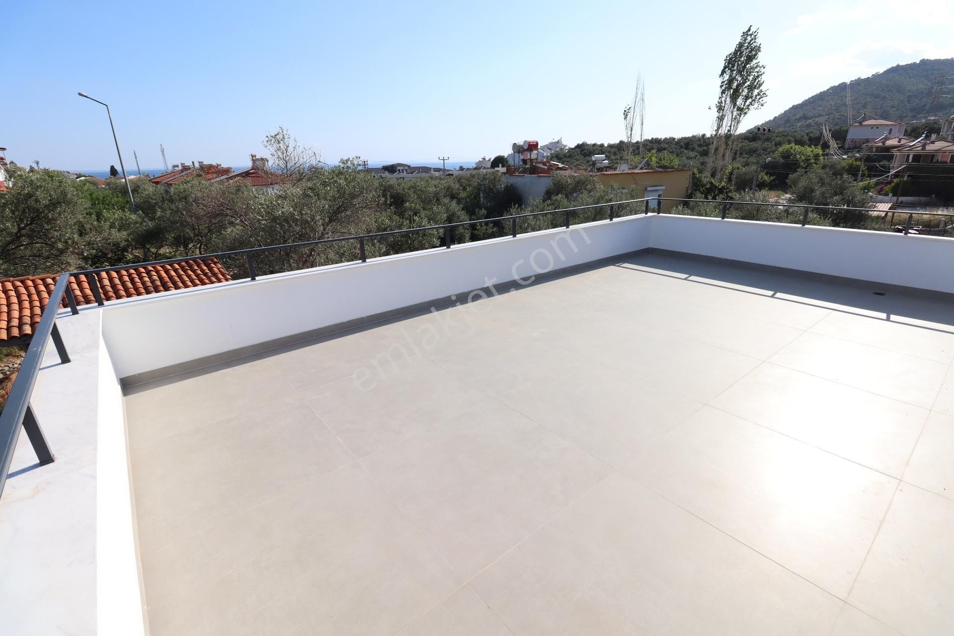 Altınoluk'ta 600 M2 Arsa İçinde Özel Havuzlu Villa - Görsel 33