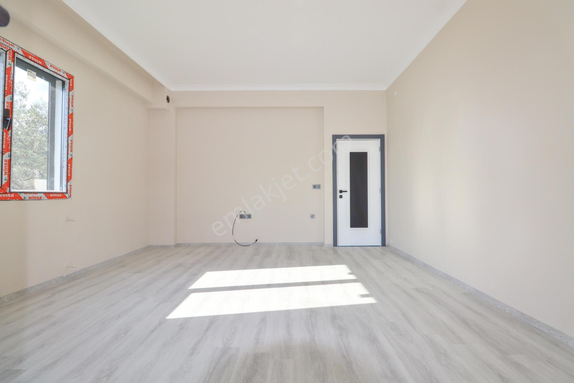 Altınoluk'ta 600 M2 Arsa İçinde Özel Havuzlu Villa - Görsel 10