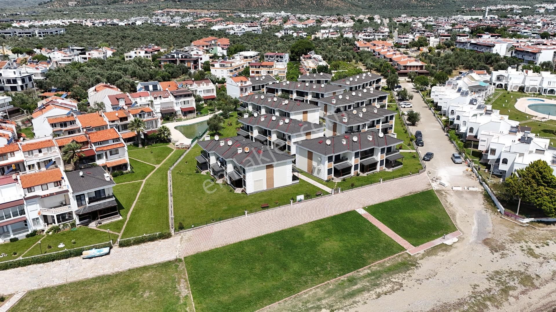 Güre'de Denize Sıfır Sitede Satılık 3+1 Lüks Villa - Görsel 6