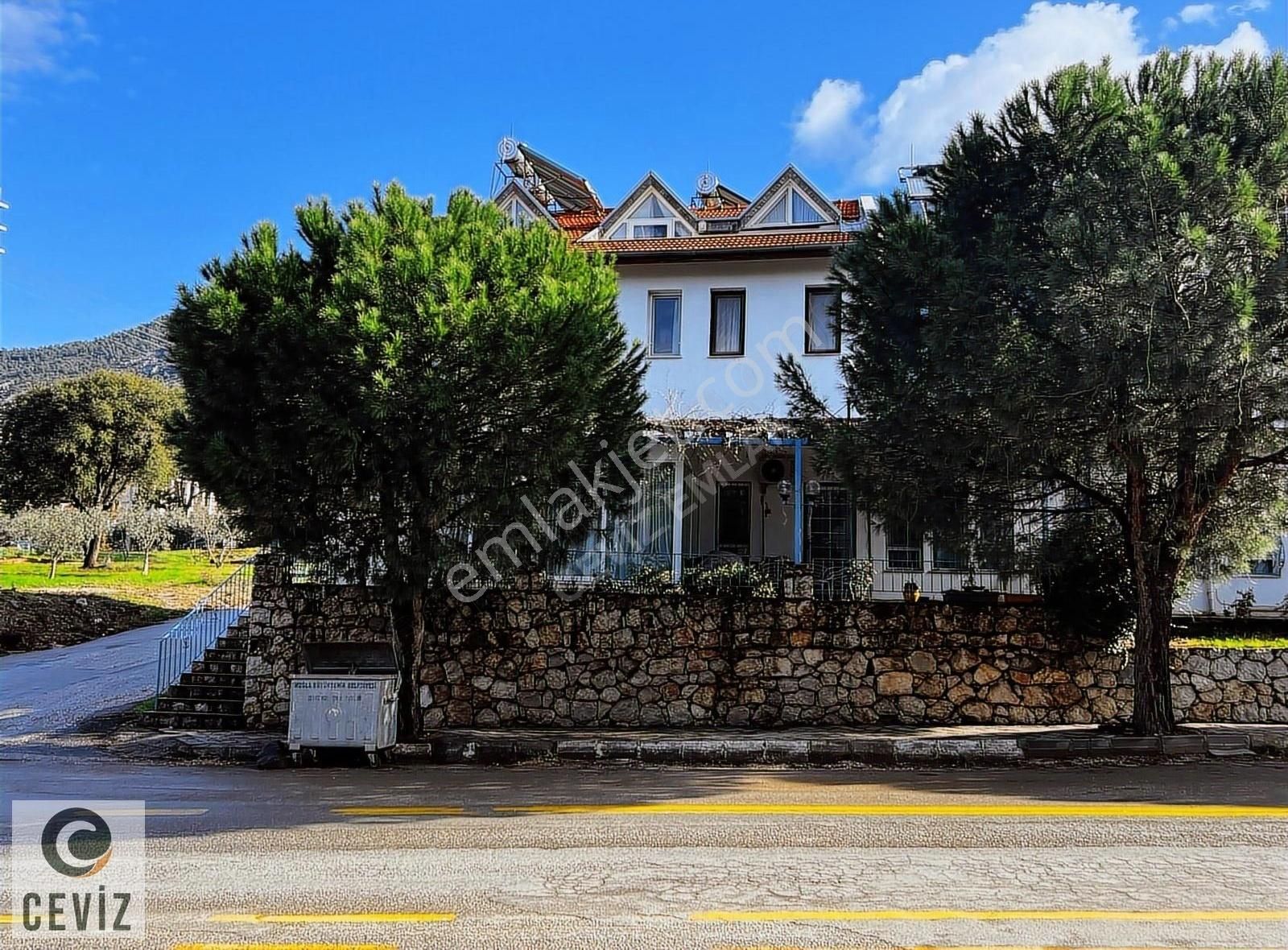 Fethiye Ölüdeniz Satılık Kafe & Bar Ölüdeniz Yolu Üzeri Ovacık,anayola Cephe Yüksek Girişli İş Yeri.