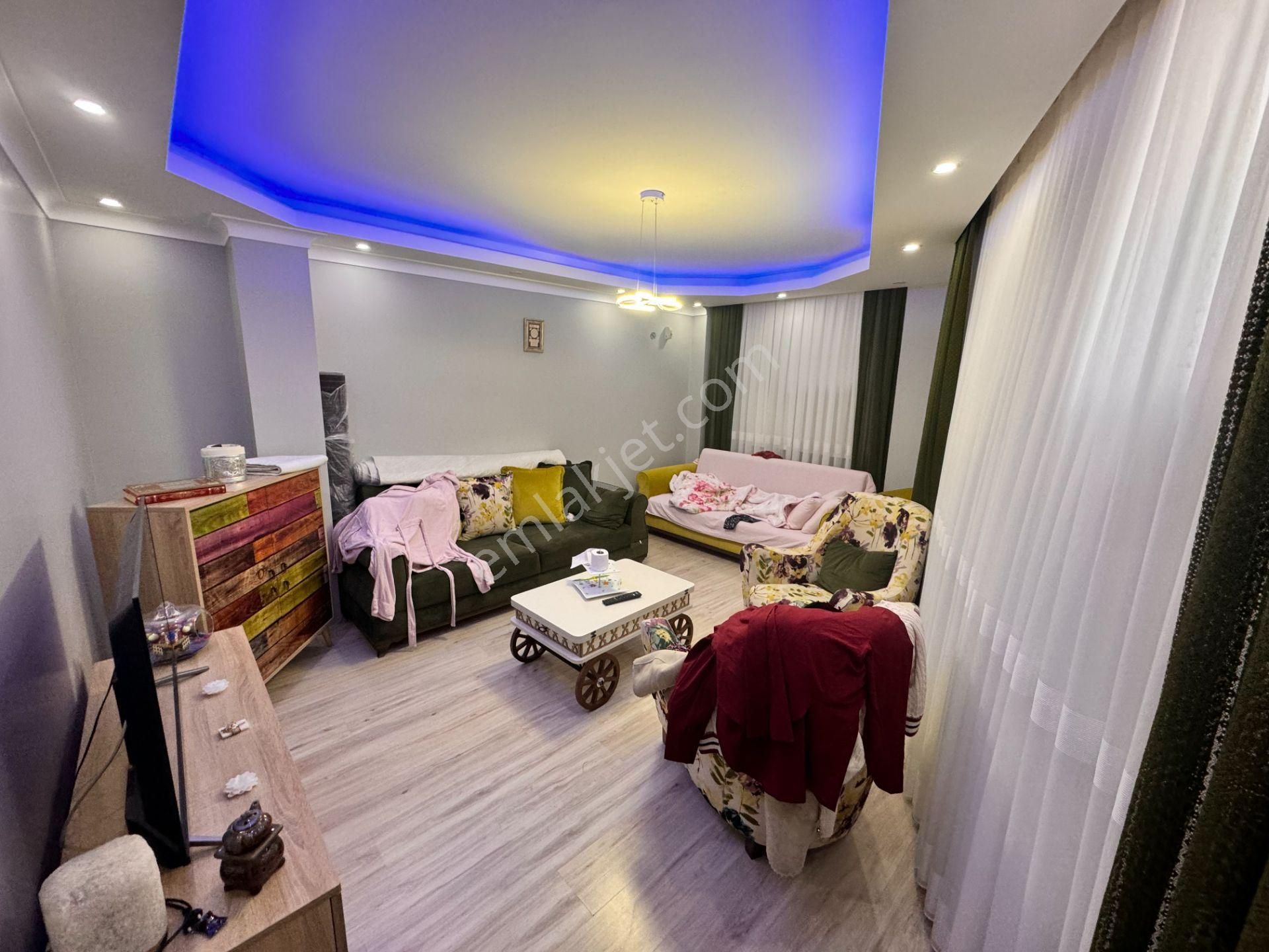 Küçükçekmece Yeni Mahalle Satılık Daire **çevrem**den Yenimahalle'de Yeni Binada 2+1 80 M² Bahçe Katı