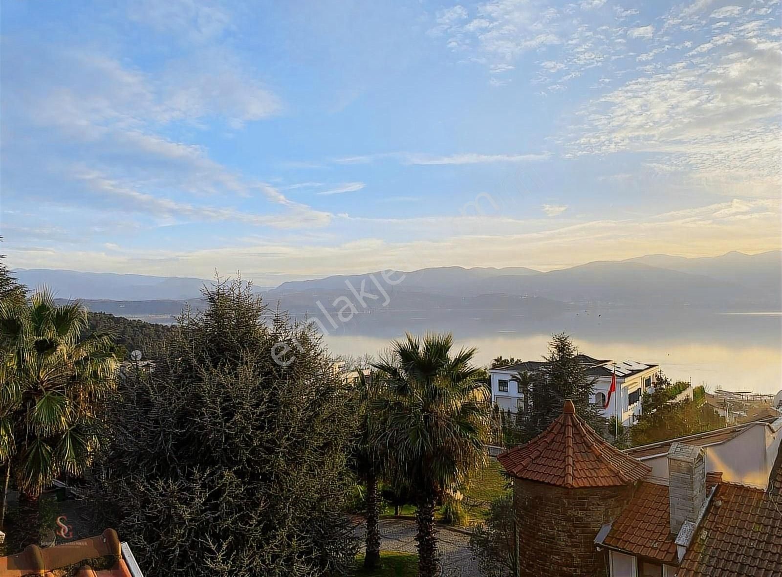 Serdivan Esentepe Satılık Villa Doğa İçinde Kuş Sesleri İle Uyanmak İsterseniz Tam Yerindesiniz