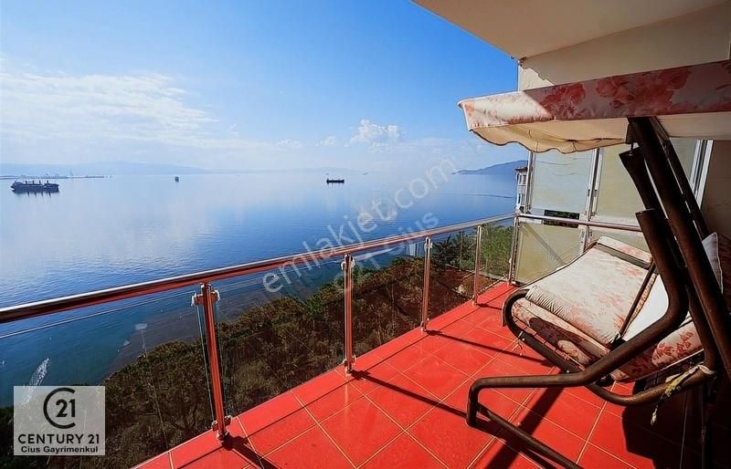 Gemlik Kumla Satılık Daire C21 Cius;tezcan Sitesi Full Deniz Manzaralı Satılık Eşyalı Daire