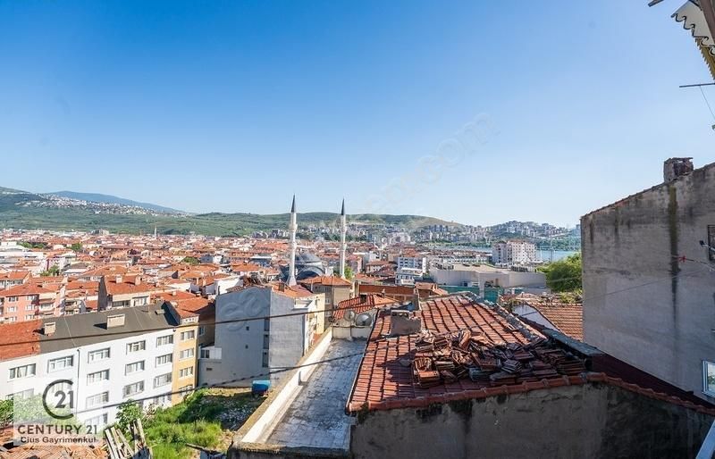 Gemlik Demirsubaşı Satılık Daire C21 Cius; Sağlam Zeminde Şehir Ve Deniz Manzaralı Satılık 3+1