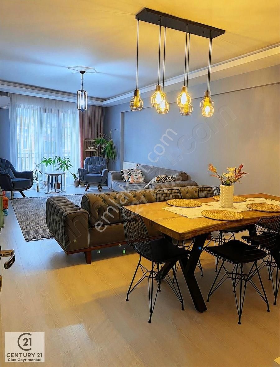 Gemlik Eşref Dinçer Satılık Daire C21 Cius; Yeni Bulvarda Net 150 M2 Önü Açık Ferah 3+1 Daire