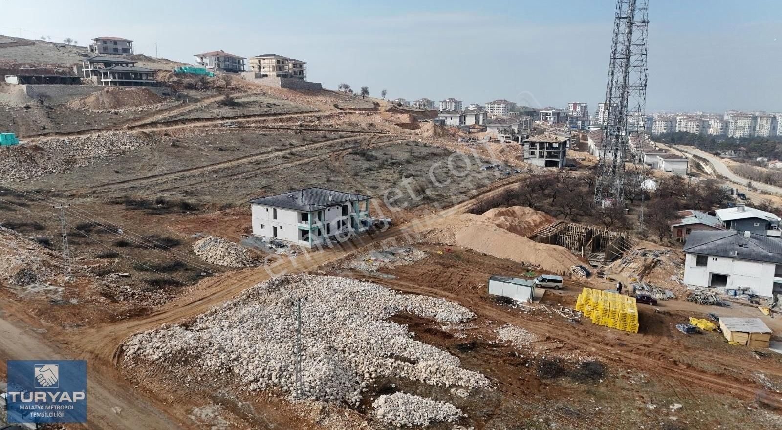 Yeşilyurt Tecde Satılık Villa Turyap Metropol'den Satılık Lüx Villa