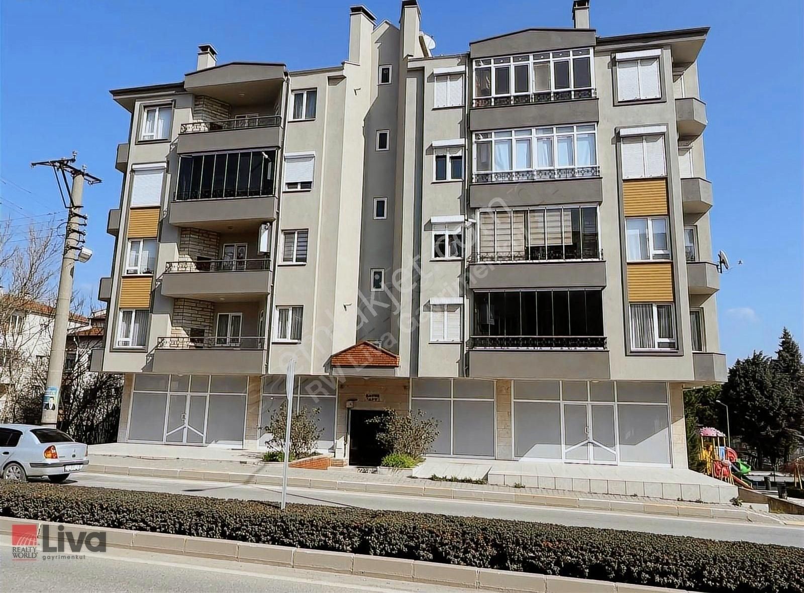 Karesi Paşa Alanı Kiralık Daire Rw Liva' Dan Merkezi Konumlu Kiralık Daire