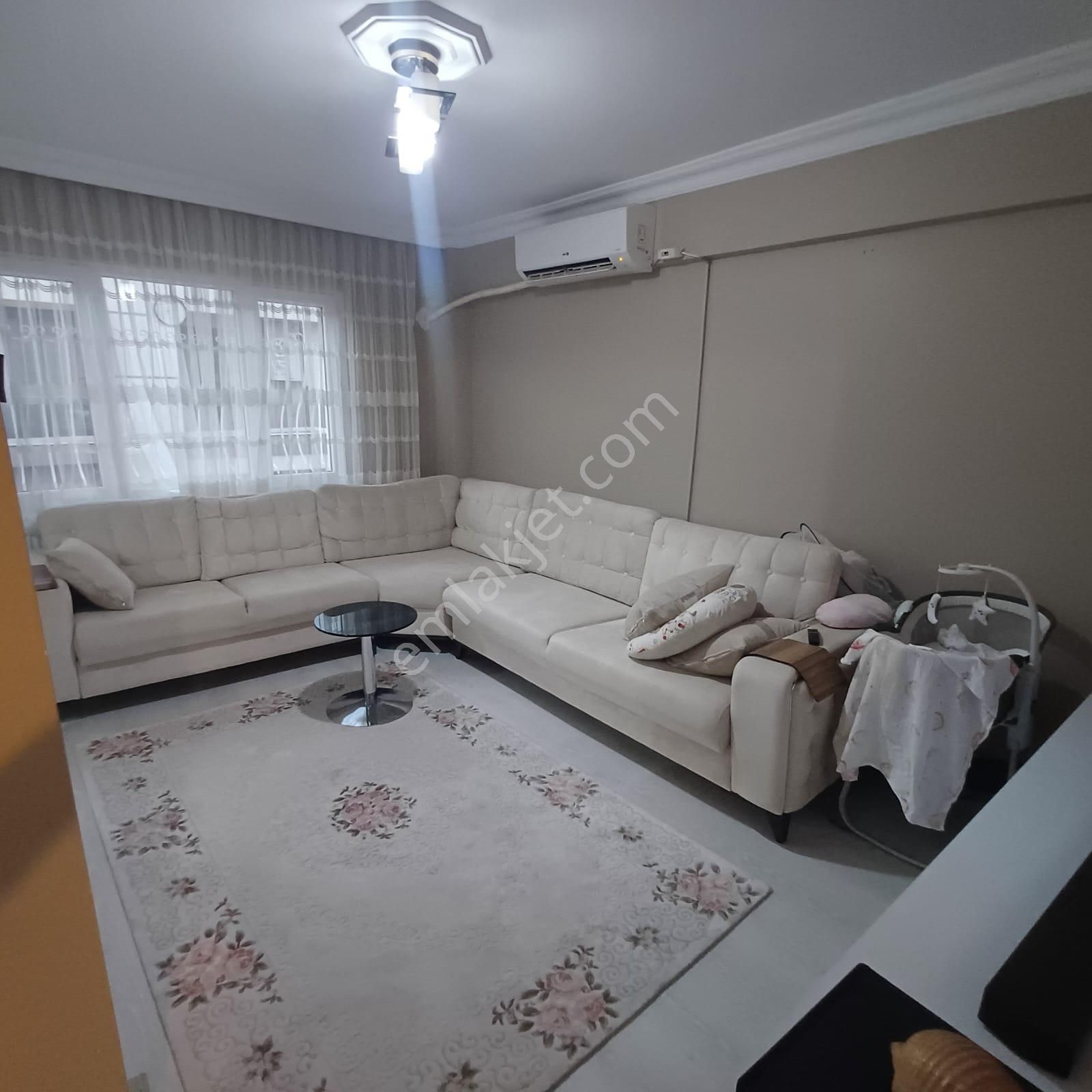 Konak Atilla Satılık Daire Acil Konak İzmirpark Avm Yanı 2+1 85 M2 Tadilatlı D.gazlı Daire