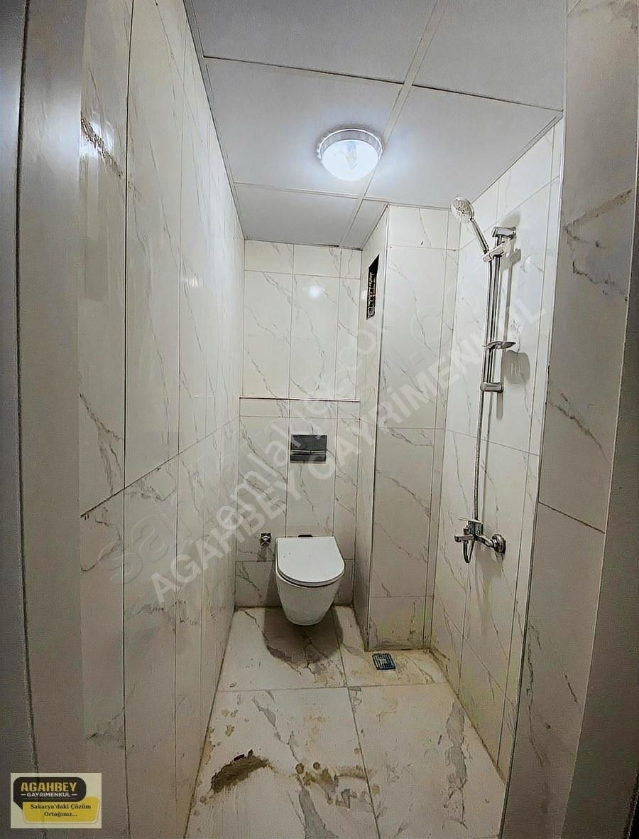 Arifiye Aşağı Kirazca Kiralık Daire Agahbey'den Arakat'ta 3+1 Ebeveyn Banyolu Geniş Kiralık Daire !!