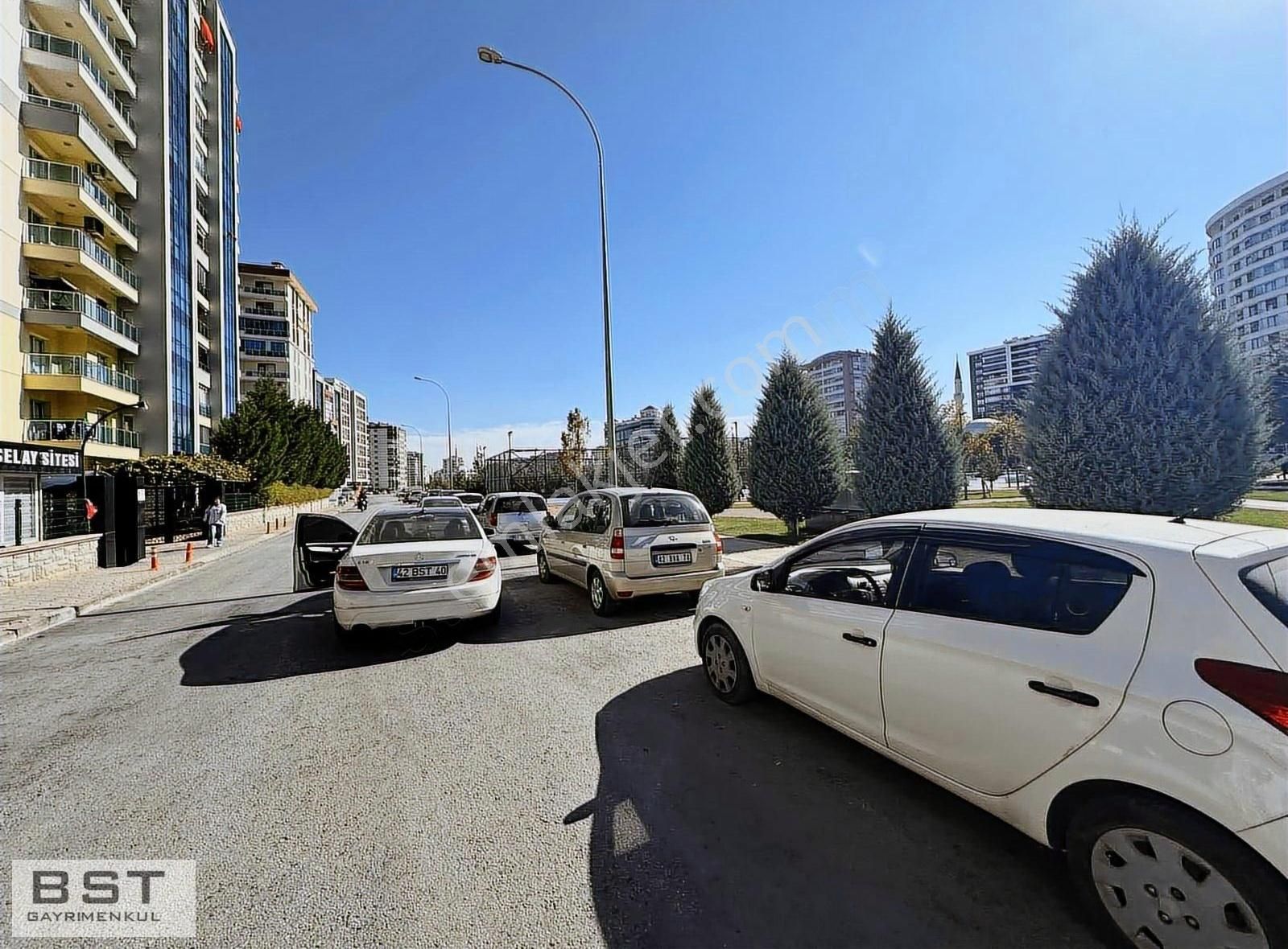 Selçuklu Kılınçarslan Satılık Daire Kılıçaslan Mh Şefik Can Caddesi Üzeri 3+1 175 M² Net Site İçi