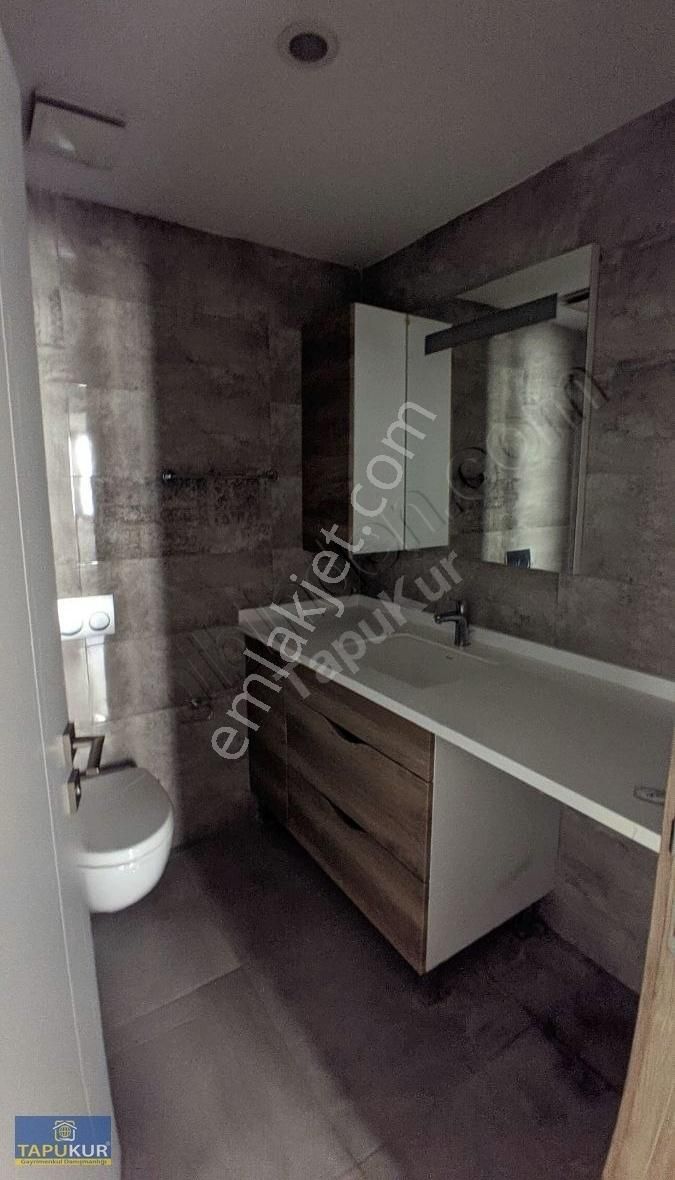 Esenler Havaalanı Kiralık Daire Emlak Konut 2.etapta Kiralık 2+1 Yıllık Peşin Tapukur'dan