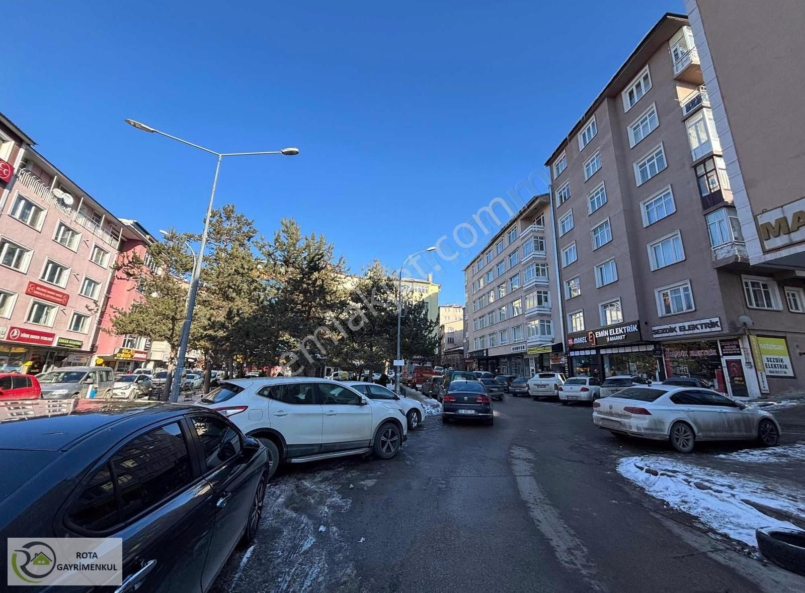 Yakutiye Lalapaşa Satılık Daire Rota Gm'den Şehir Merkezinde Satılık 2+1 İçi Yapılı Arakat Daire